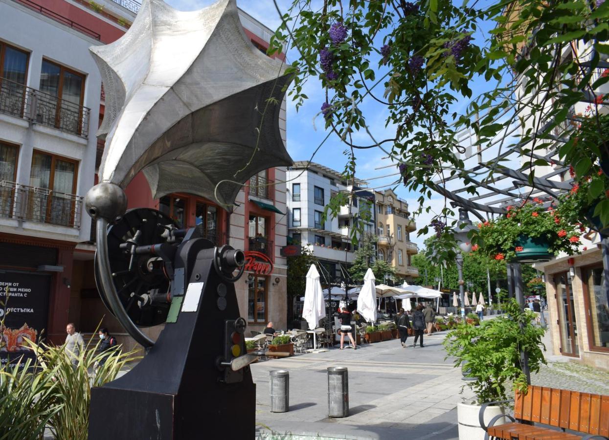 Top Center Apartment Gramophone With Private Parking Burgas Zewnętrze zdjęcie