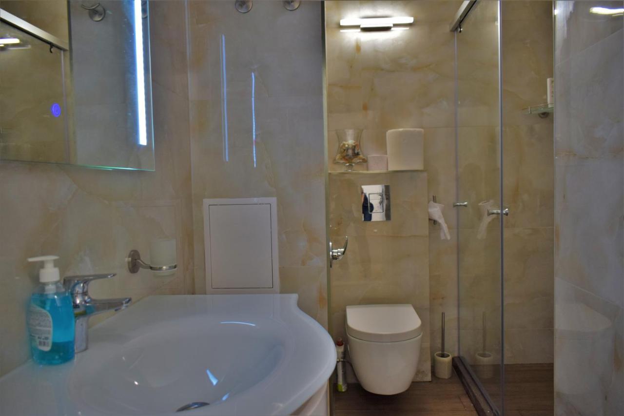 Top Center Apartment Gramophone With Private Parking Burgas Zewnętrze zdjęcie
